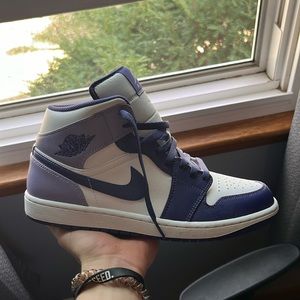 Air Jordan 1 Mid Sky J purple